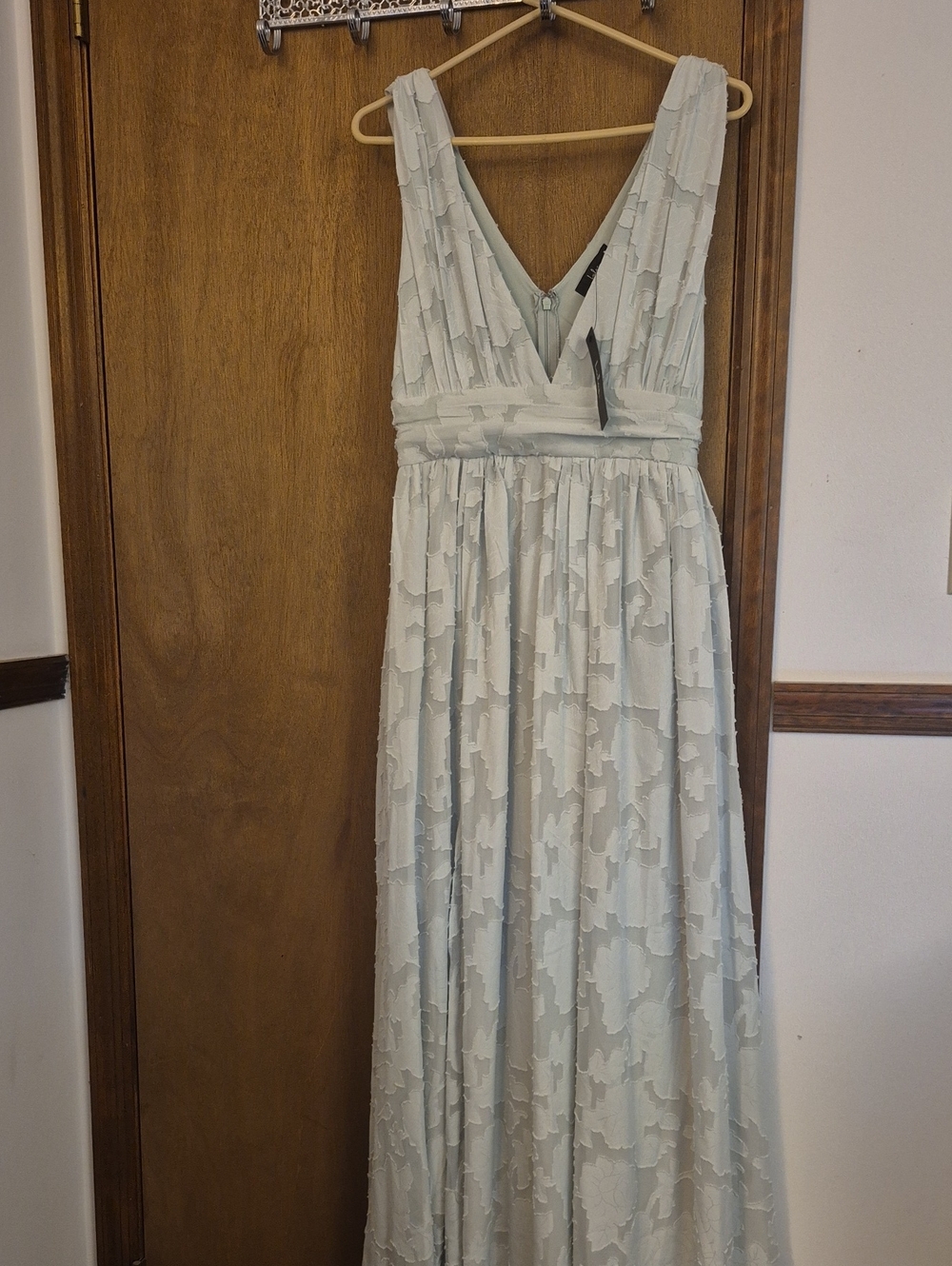 Women's Light Green Textured V-Neck Evening Dress